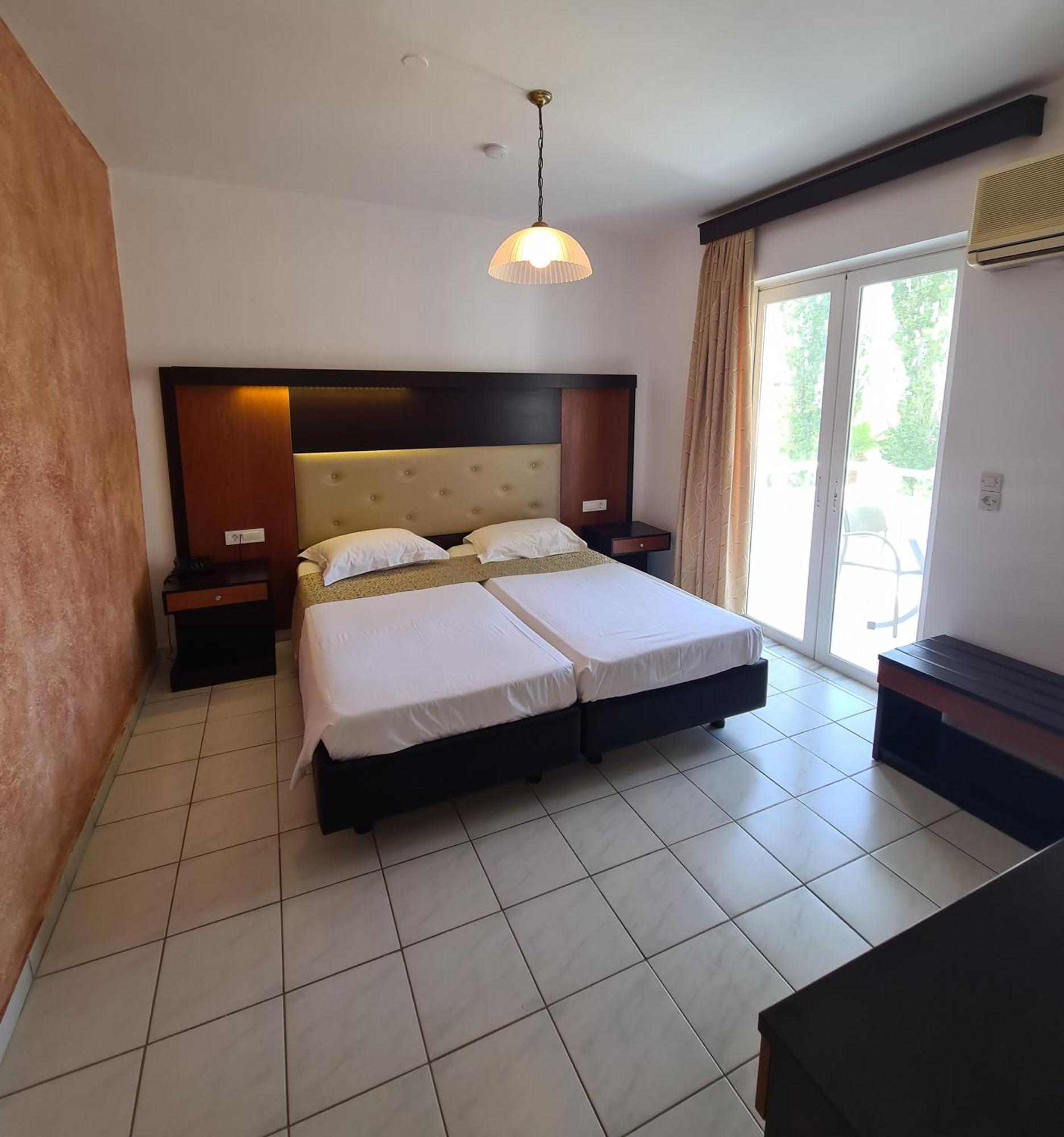 Corali Hotel Tigaki Екстериор снимка